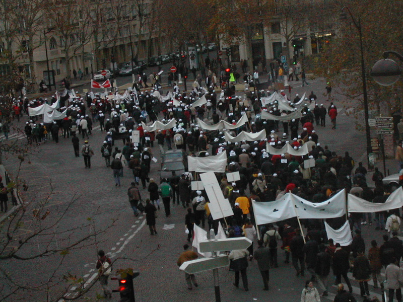 Tabak owners protest march