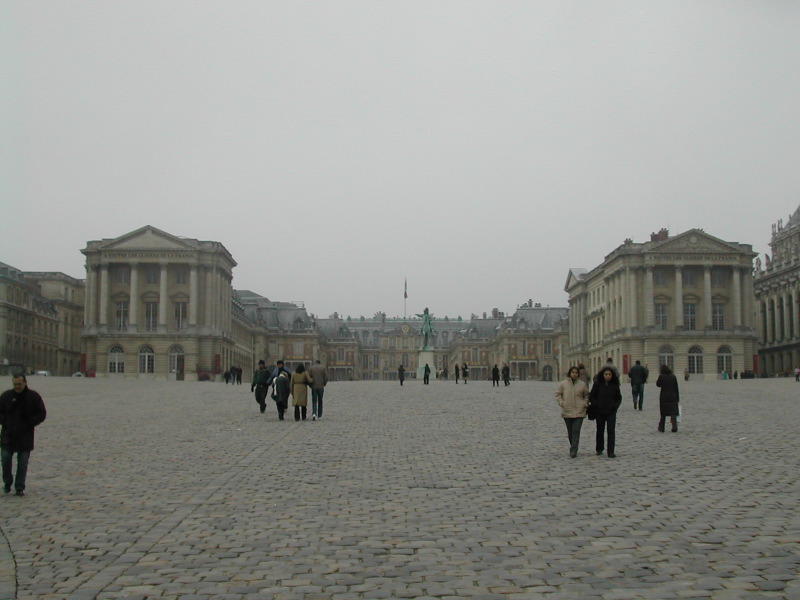 Approaching Versailles